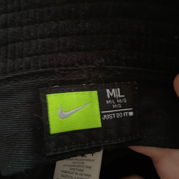 Nike Corduroy Bucket Hat - Picture 2 of 2